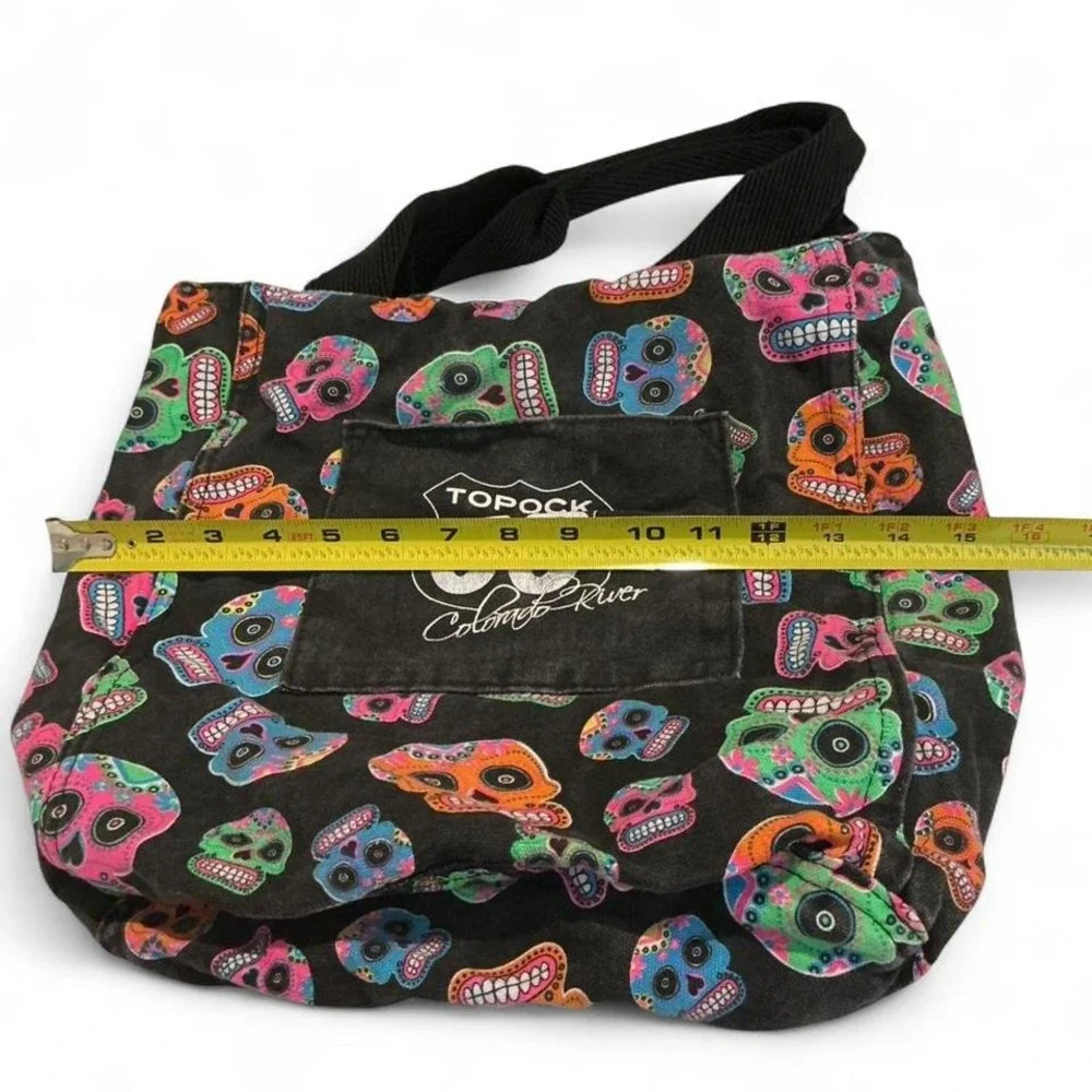N/A colorful skull
